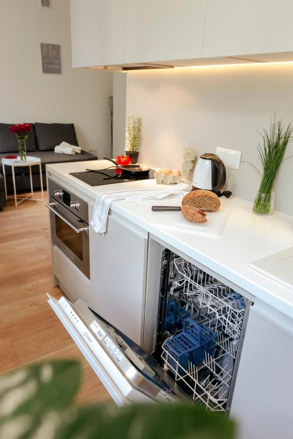 Jana Pawla II 36 - Bezplatny Podziemny Garaz - Free Parking - W Pelni Wyposazone Studio - Better Rental Warszawa Eksteriør billede